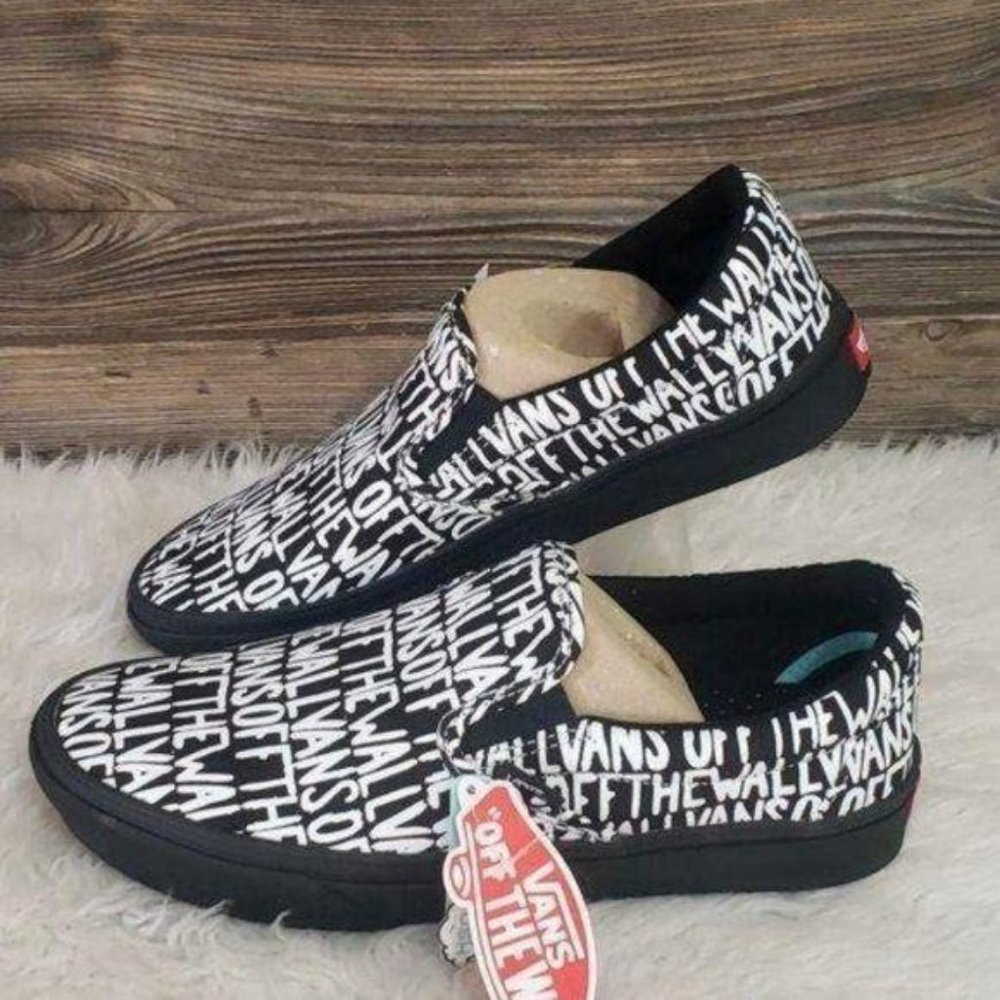 New Vans Off the Wall ComfyCush Slip On Brush Shoes Black White Logo